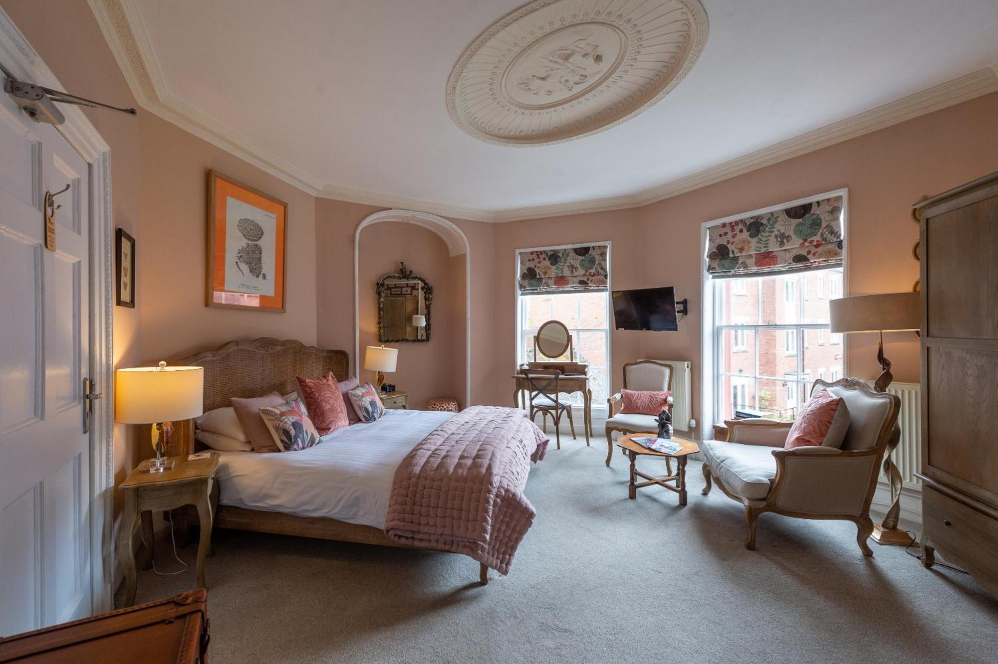 シュルーズベリー Darwin'S Townhouse Bed & Breakfast エクステリア 写真 A bedroom at The Swan