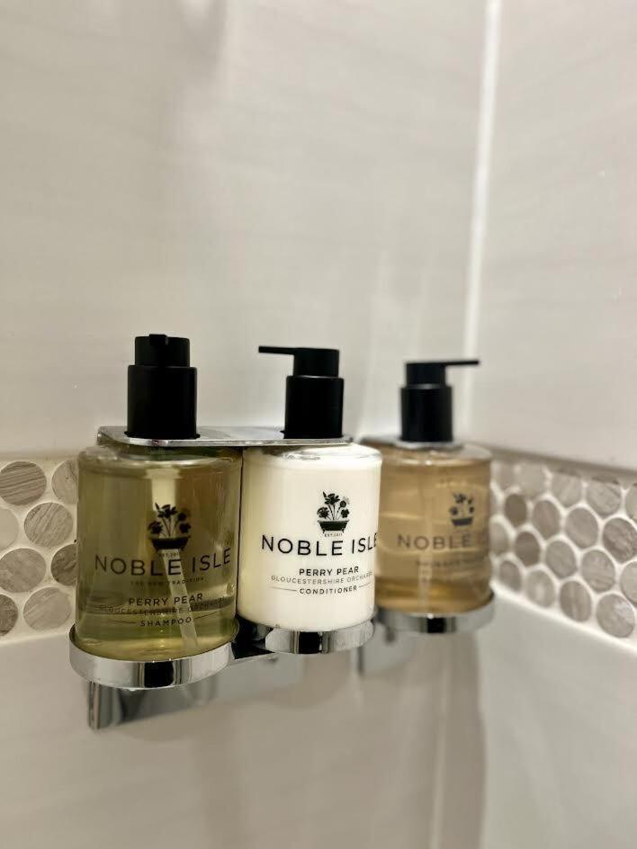 シュルーズベリー Darwin'S Townhouse Bed & Breakfast 部屋 写真 Noble Isle products